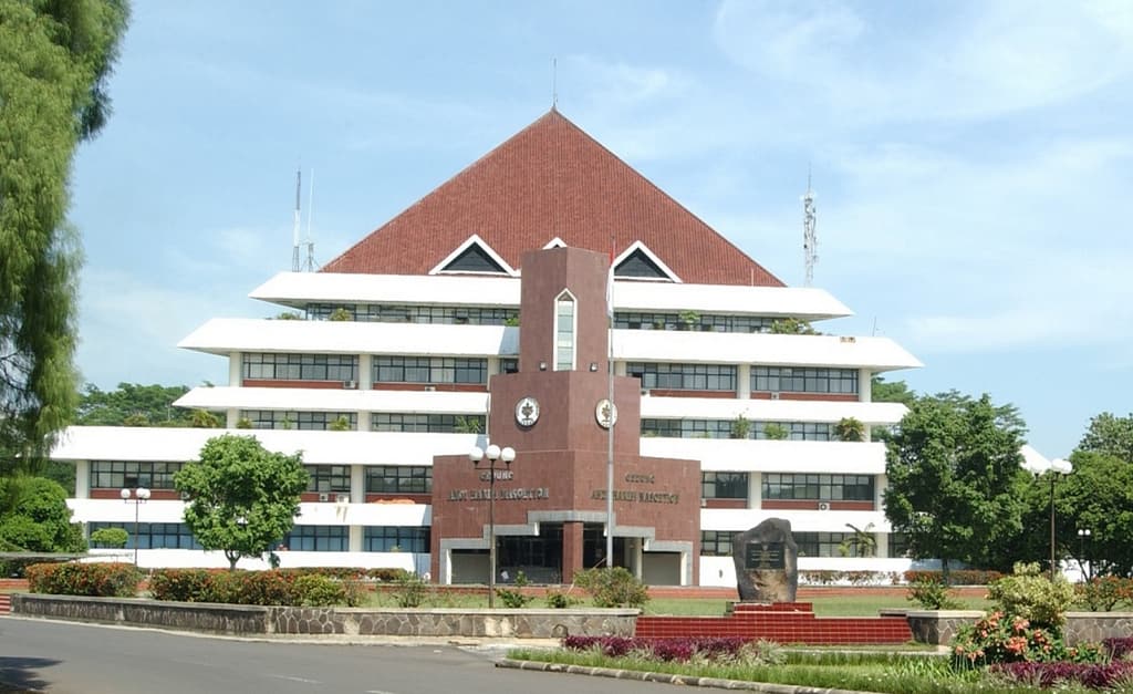 daftar universitas terbaik di indonesia